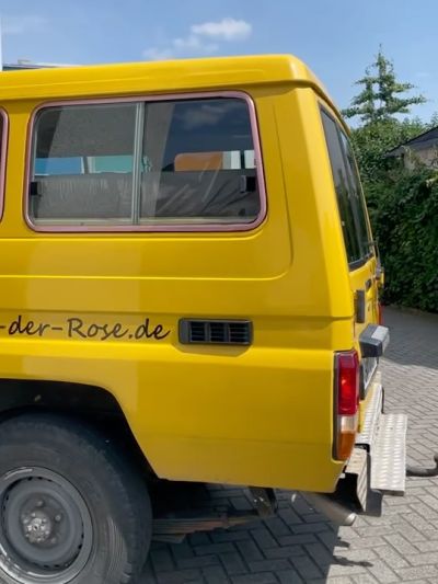Fahrzeugbeschriftung für @derrufderrose 

🌿🌹🥀 

#fahrzeugwerbung #autowerbung #folie #handwerker #handwerk #weimarbeschriftung #butzbach #werbetechnik #fahrzeugbeschriftung