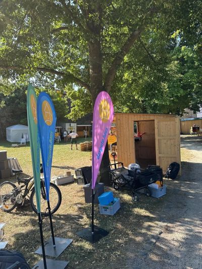 Bowflags und Textildruck für @dasgute.haus pünktlich zum Event vom 4.-6. Juni im Lahntorpark
Der Park wird bunt! 🎈🛝🪀

#werbetechnik #butzbach #weimarbeschriftung #textil #textildruck #bowflag