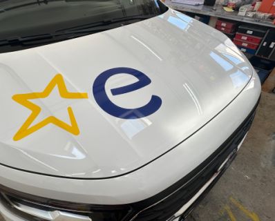 Fahrzeugbeschriftung Lieferwagen Motorhaube, euronics, Butzbach